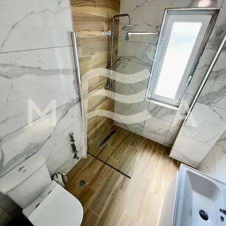 Coastal Living 732 Durrës